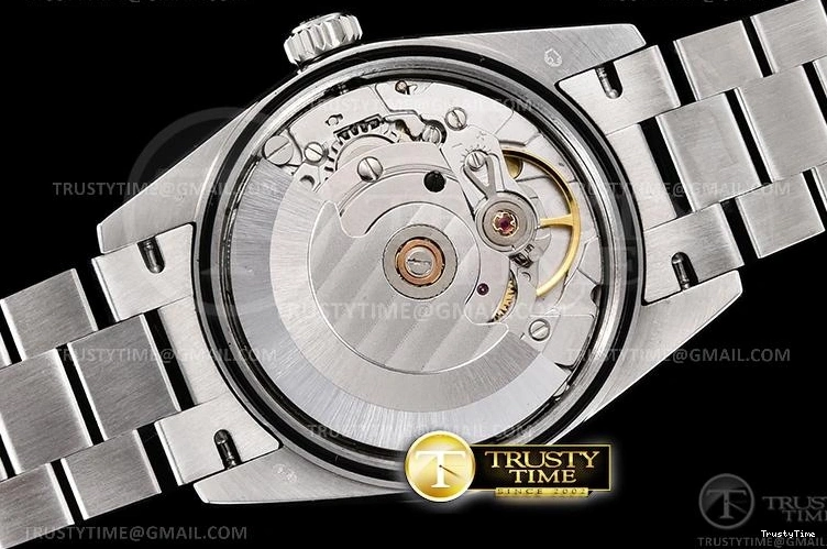 0131 RMDJ0253E – DJ Midsize 31mm Sophisticated 825